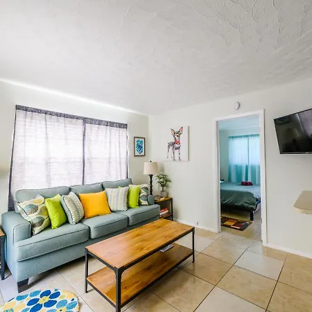 Beautiful Old Apartment With Beach Gear Fort Lauderdale Exterior photo