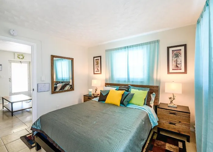 Beautiful Old Apartment With Beach Gear